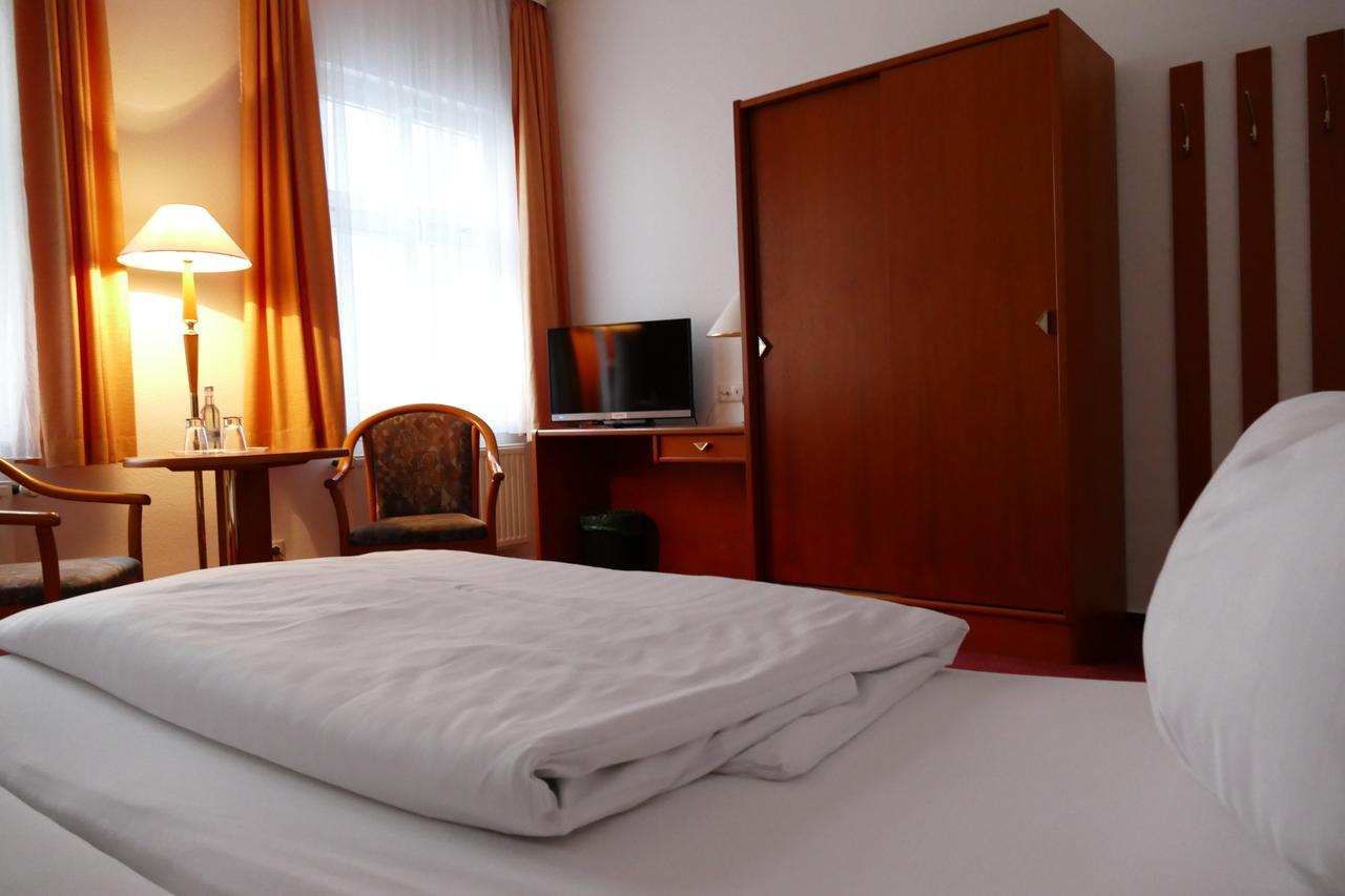 Hotel Am Dom Greifswald Exterior photo